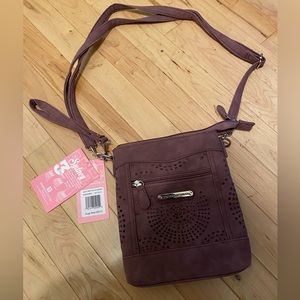 Stone Mountain purse burgundy